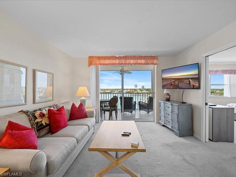 897 Collier Ct 4-705, Marco Island, FL 34145-5