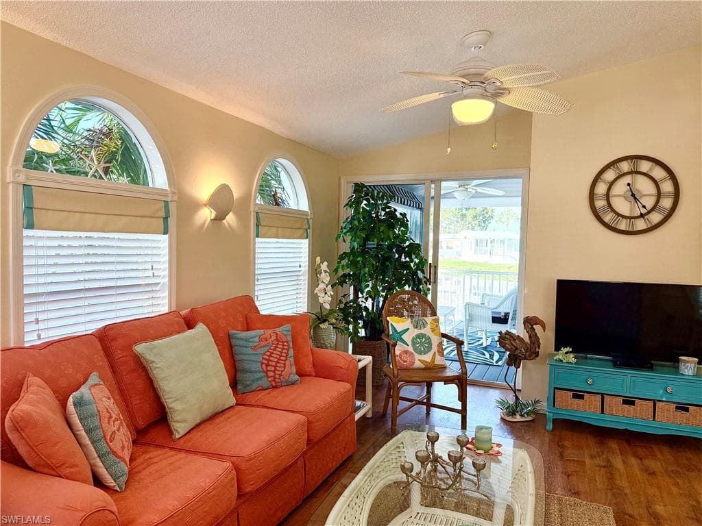 504 Cheetah Dr 504, Naples, FL 34114-9