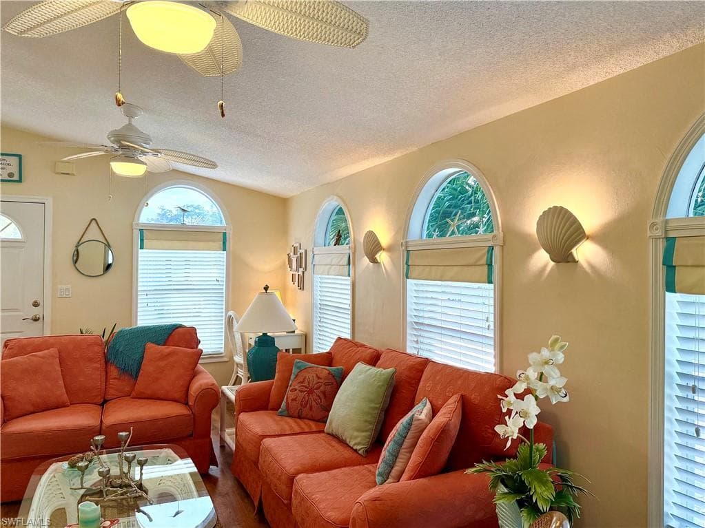 504 Cheetah Dr 504, Naples, FL 34114-14