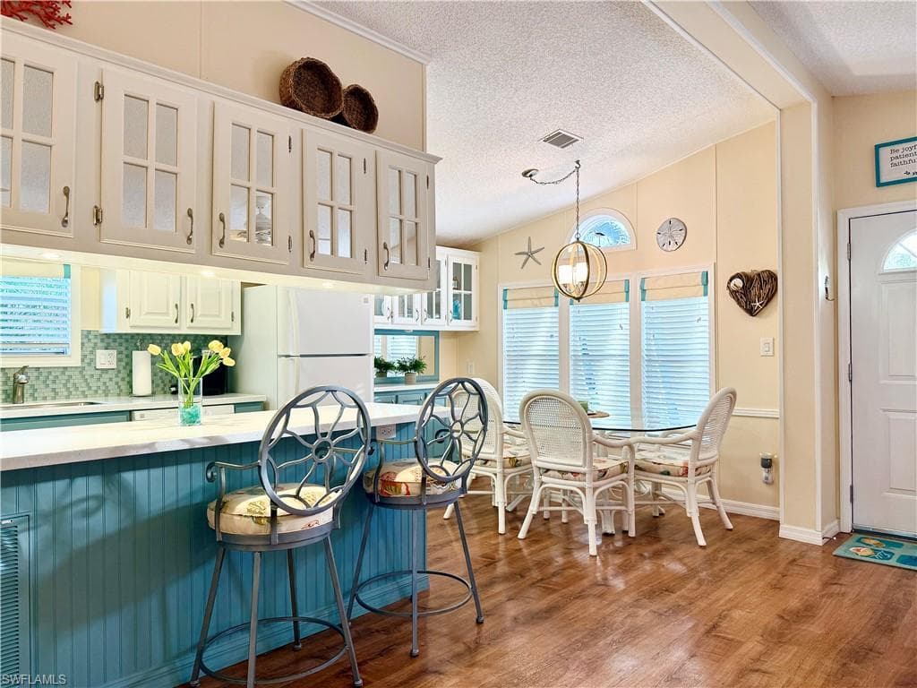 504 Cheetah Dr 504, Naples, FL 34114-16