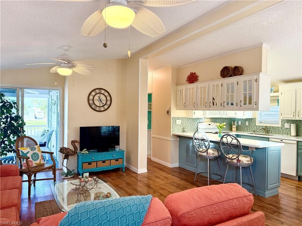 504 Cheetah Dr 504, Naples, FL 34114-21