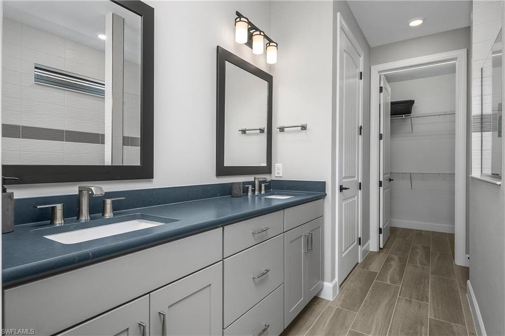 19228 Aqua Shore Dr, Fort Myers, FL 33913-28