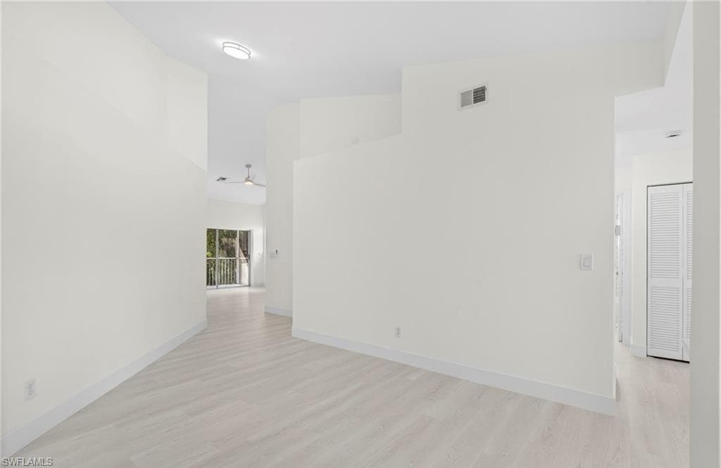 505 Windsor Sq 6-202, Naples, FL 34104-9