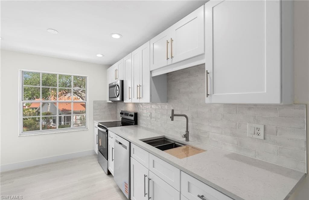 505 Windsor Sq 6-202, Naples, FL 34104-11