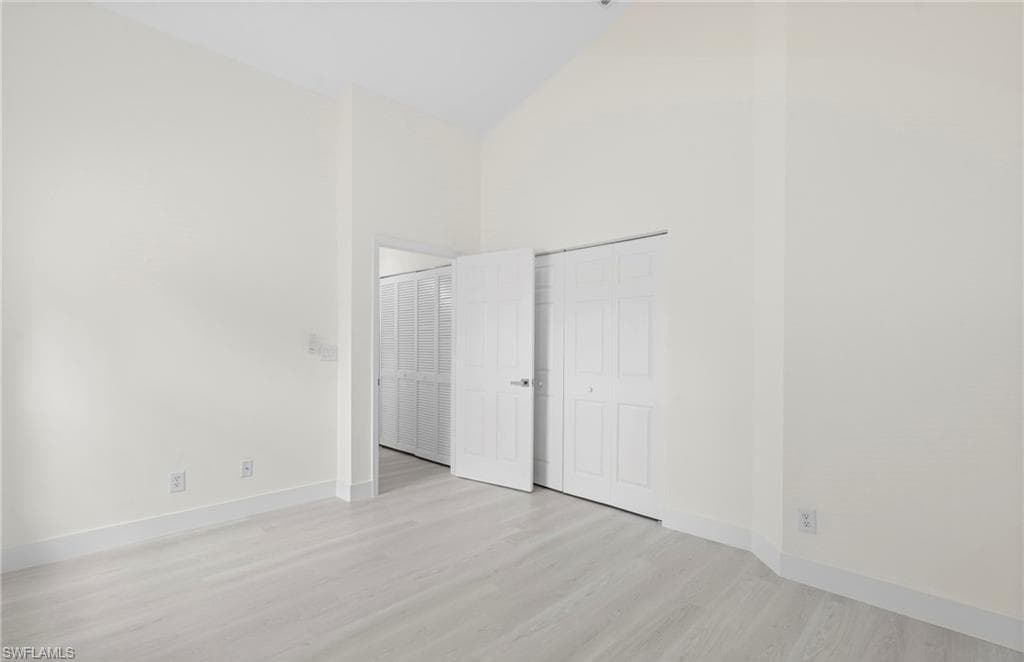 505 Windsor Sq 6-202, Naples, FL 34104-23