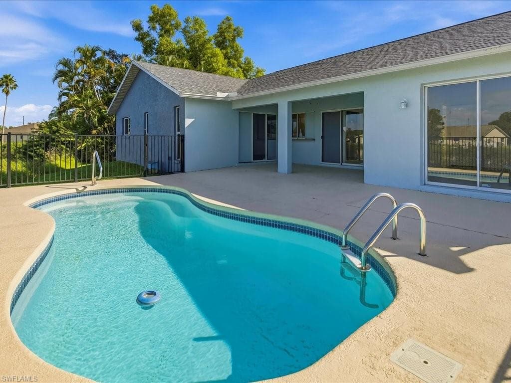 17256 Plantation Dr, Fort Myers, FL 33967-23