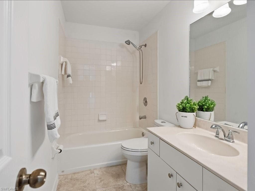 17256 Plantation Dr, Fort Myers, FL 33967-33