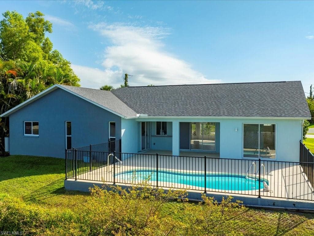 17256 Plantation Dr, Fort Myers, FL 33967-40