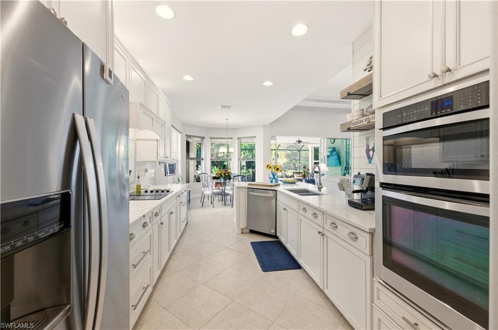 7783 Martino Cir, Naples, FL 34112-17