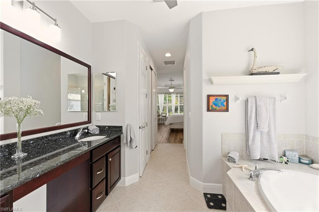 7783 Martino Cir, Naples, FL 34112-36