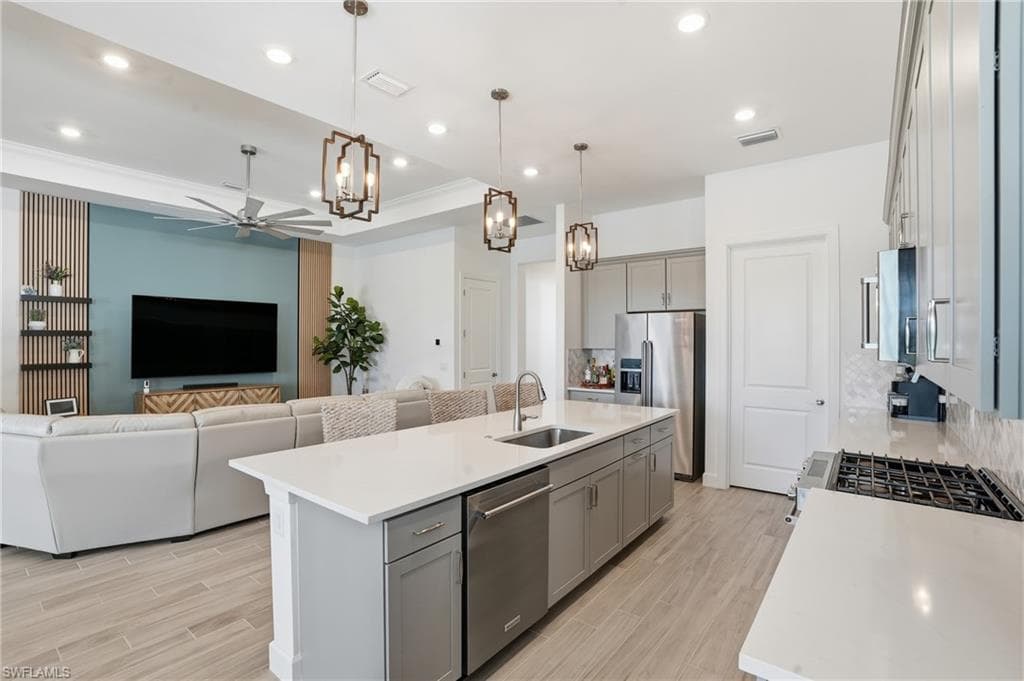 1872 Terreno Blvd, Naples, FL 34120-9