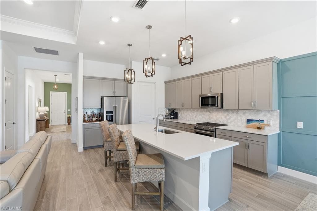 1872 Terreno Blvd, Naples, FL 34120-10