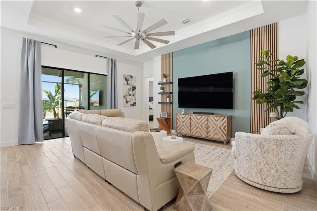 1872 Terreno Blvd, Naples, FL 34120-6