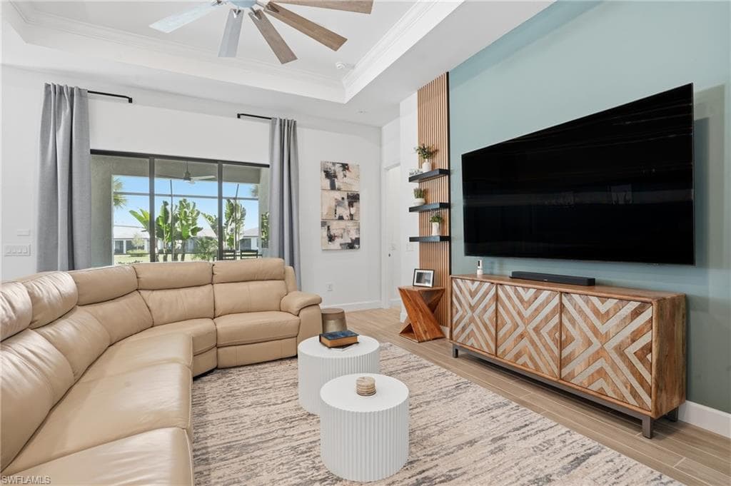 1872 Terreno Blvd, Naples, FL 34120-7