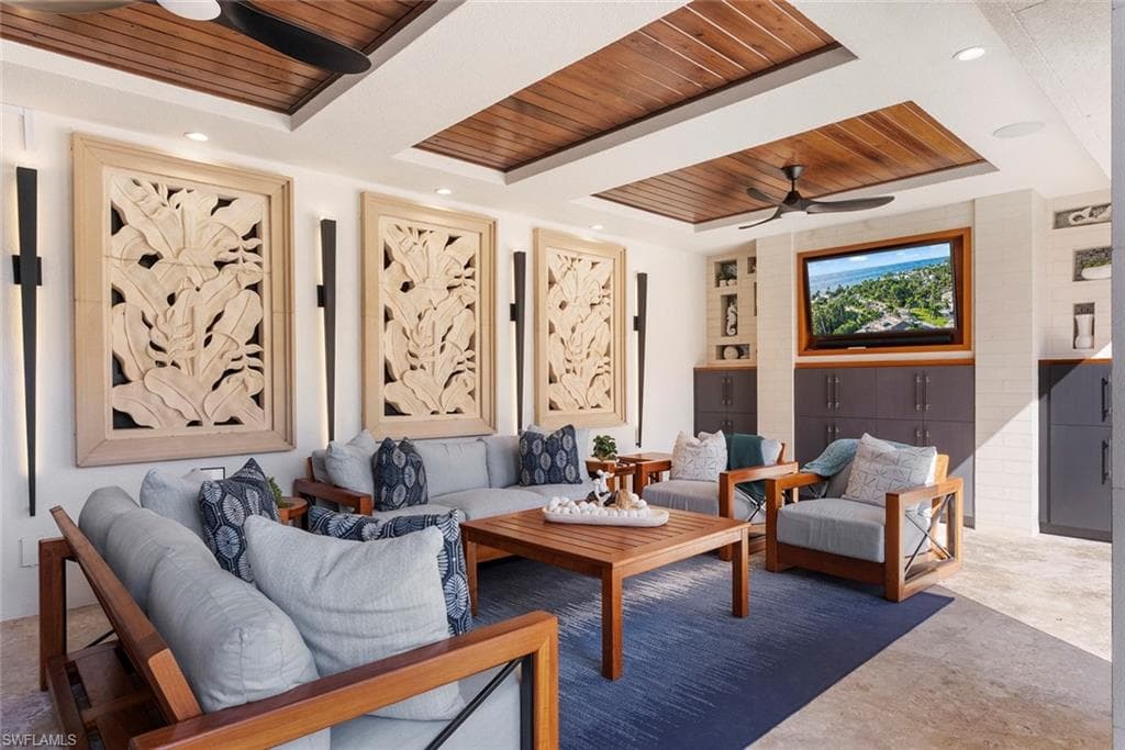 1441 Gulf Shore Blvd S, Naples, FL 34102-8