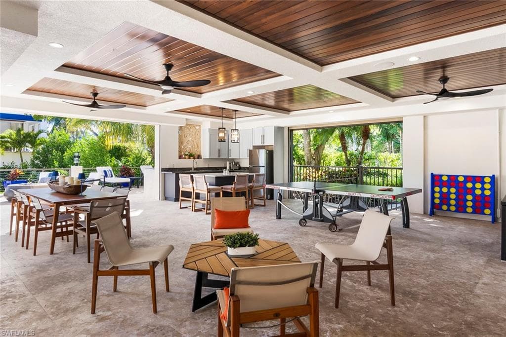 1441 Gulf Shore Blvd S, Naples, FL 34102-10