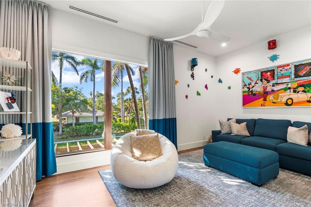 1441 Gulf Shore Blvd S, Naples, FL 34102-32