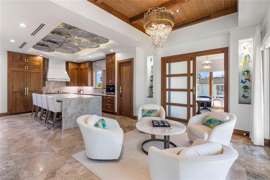 1441 Gulf Shore Blvd S, Naples, FL 34102-36