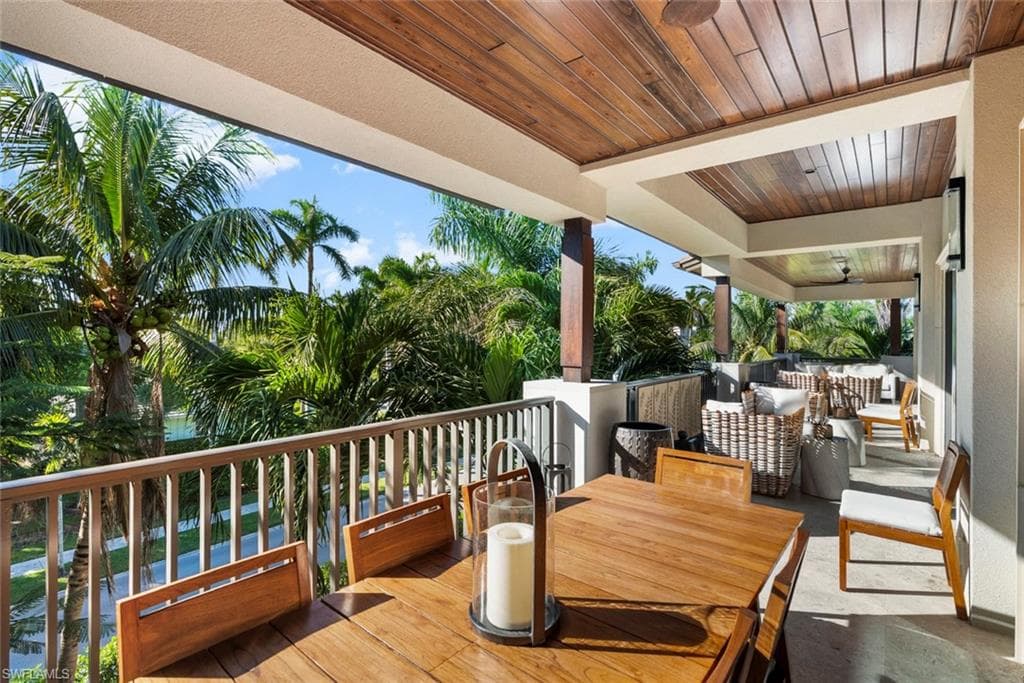 1441 Gulf Shore Blvd S, Naples, FL 34102-47