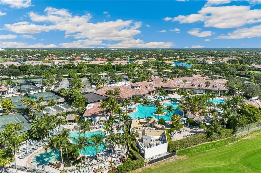 7749 Classics Dr, Naples, FL 34113-31