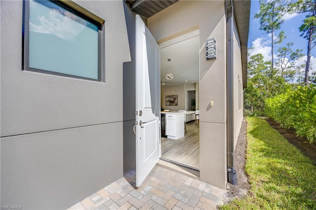 5832 Jasper Way 5-102, Naples, FL 34112-24