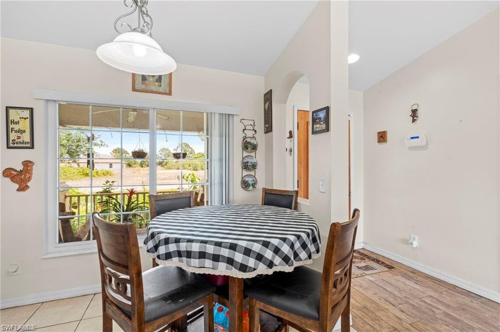 3303 32nd St SW, Lehigh Acres, FL 33976-9