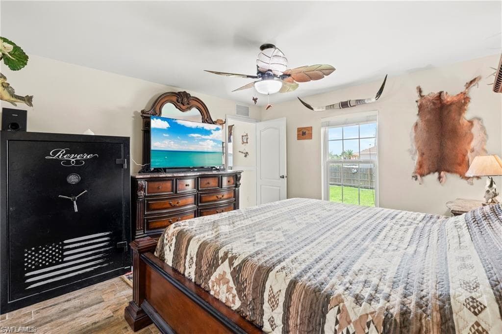 3303 32nd St SW, Lehigh Acres, FL 33976-12