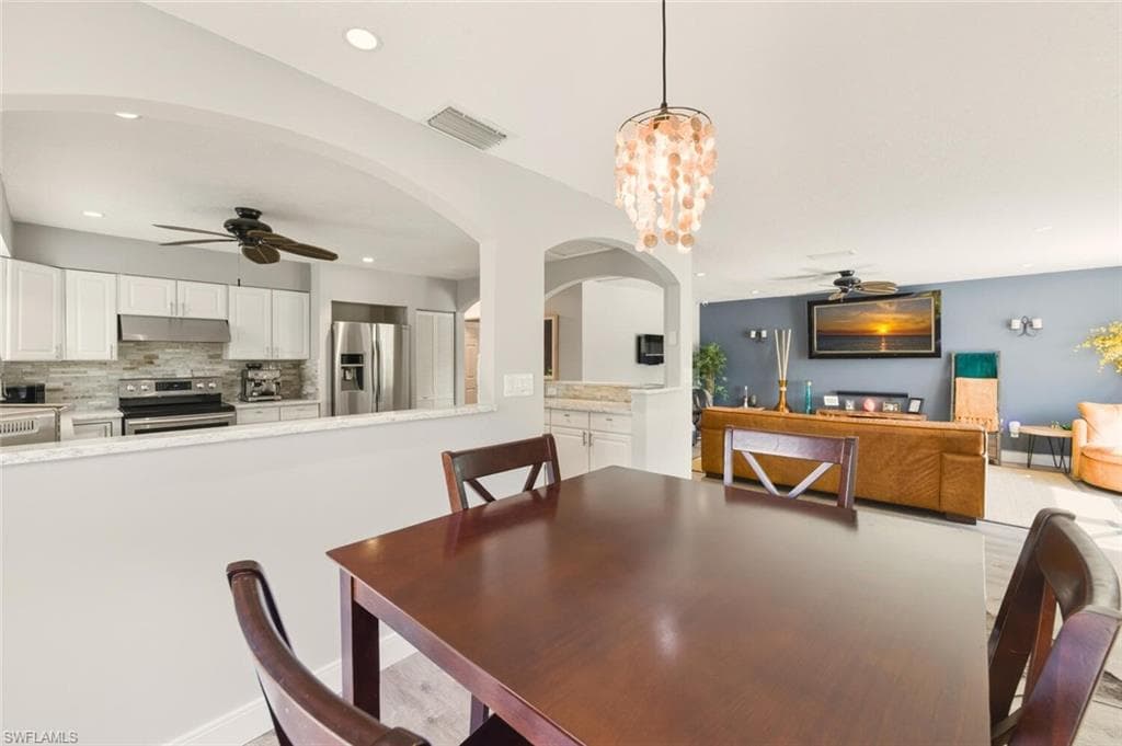 809 101st Ave N, Naples, FL 34108-12