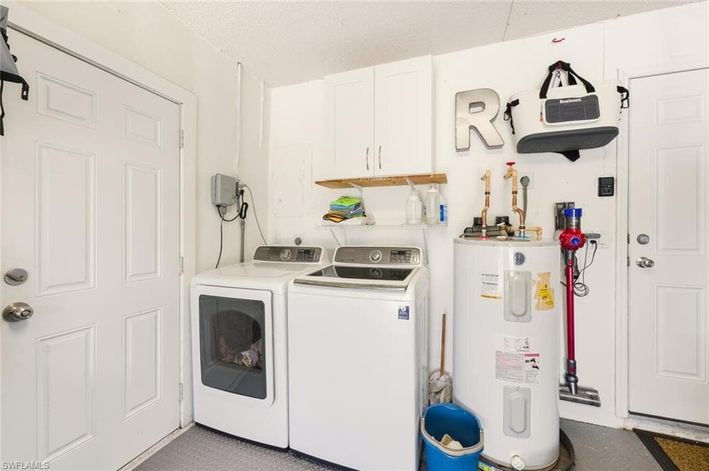 809 101st Ave N, Naples, FL 34108-34