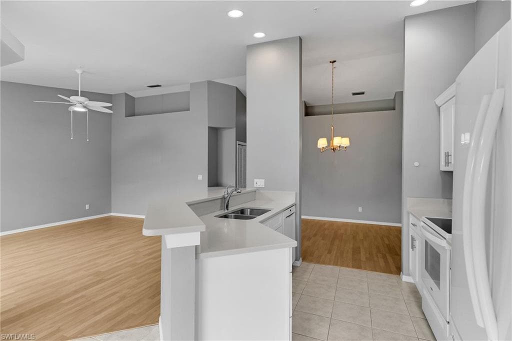 2925 Cypress Trace Cir 203, Naples, FL 34119-9