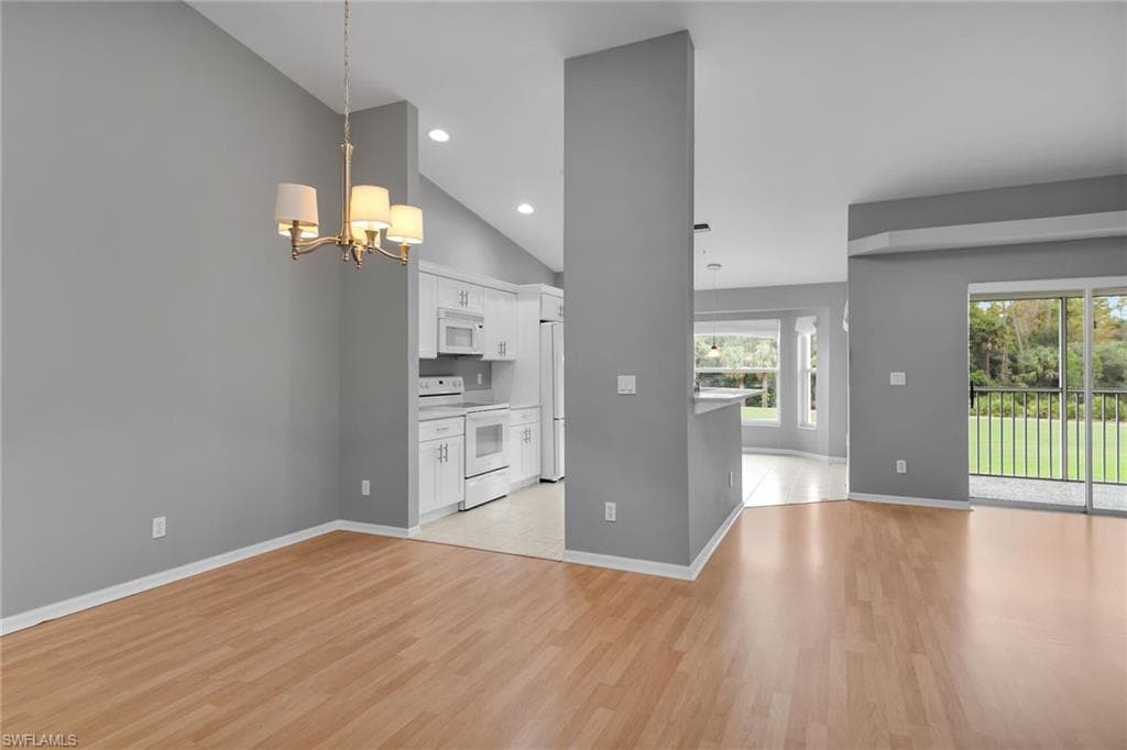 2925 Cypress Trace Cir 203, Naples, FL 34119-10