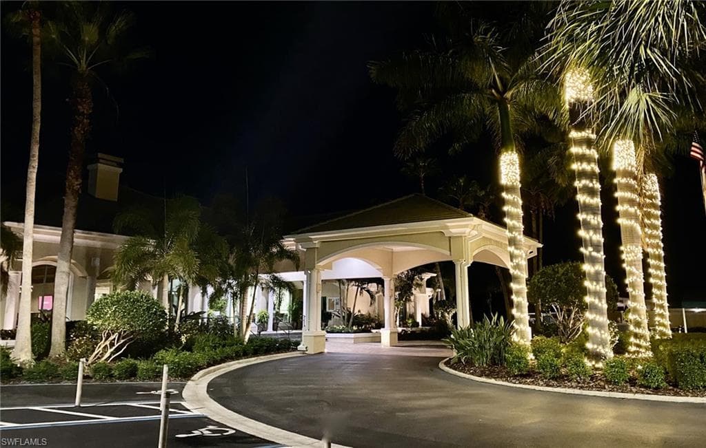 2925 Cypress Trace Cir 203, Naples, FL 34119-32