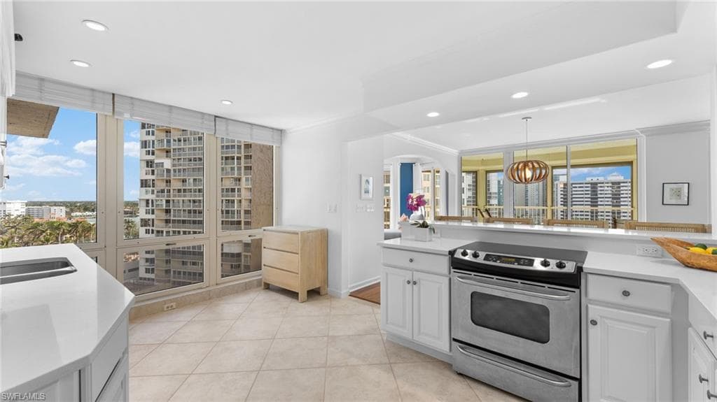 4051 Gulf Shore Blvd N 1006, Naples, FL 34103-13