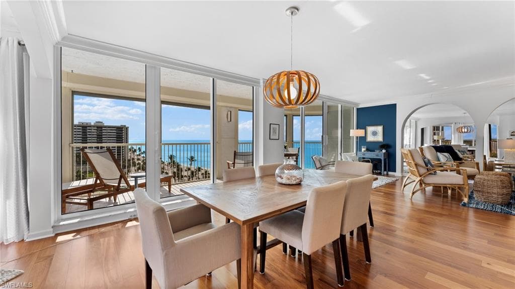 4051 Gulf Shore Blvd N 1006, Naples, FL 34103-15