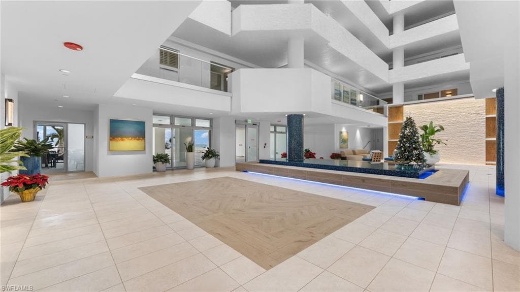 4051 Gulf Shore Blvd N 1006, Naples, FL 34103-31