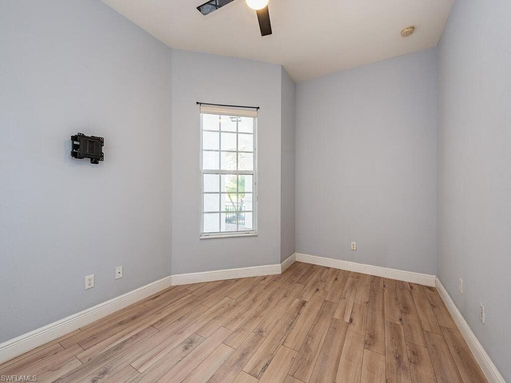 1696 Sarazen Pl, Naples, FL 34120-28