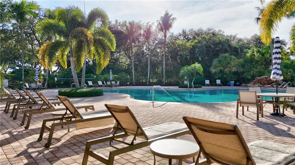 1696 Sarazen Pl, Naples, FL 34120-43