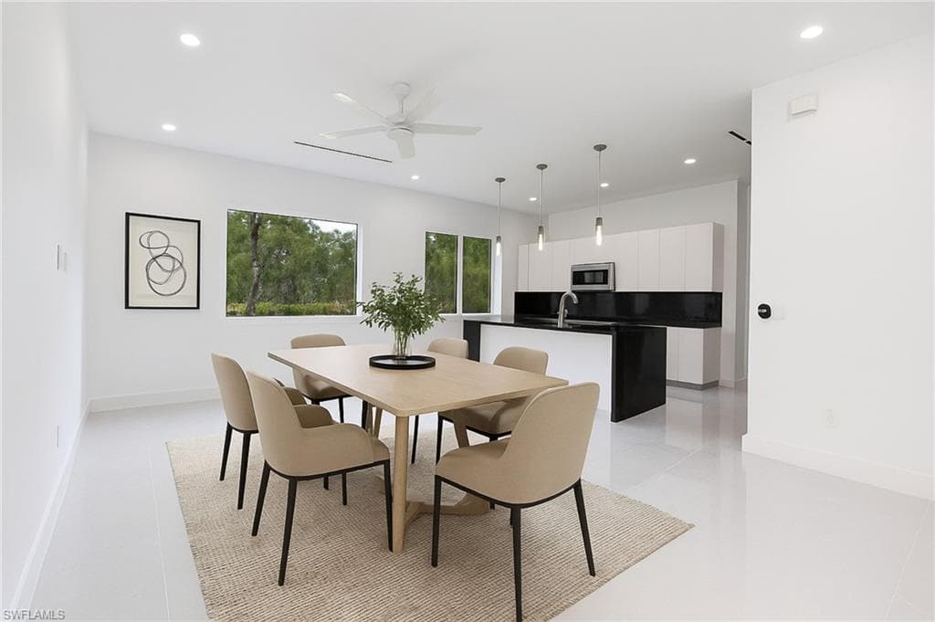 3802 30th Ave SE, Naples, FL 34117-10