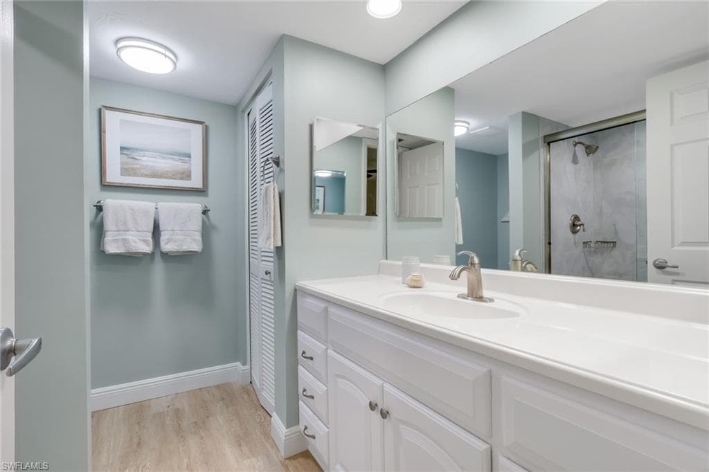 4955 Pepper Cir B208, Naples, FL 34113-14