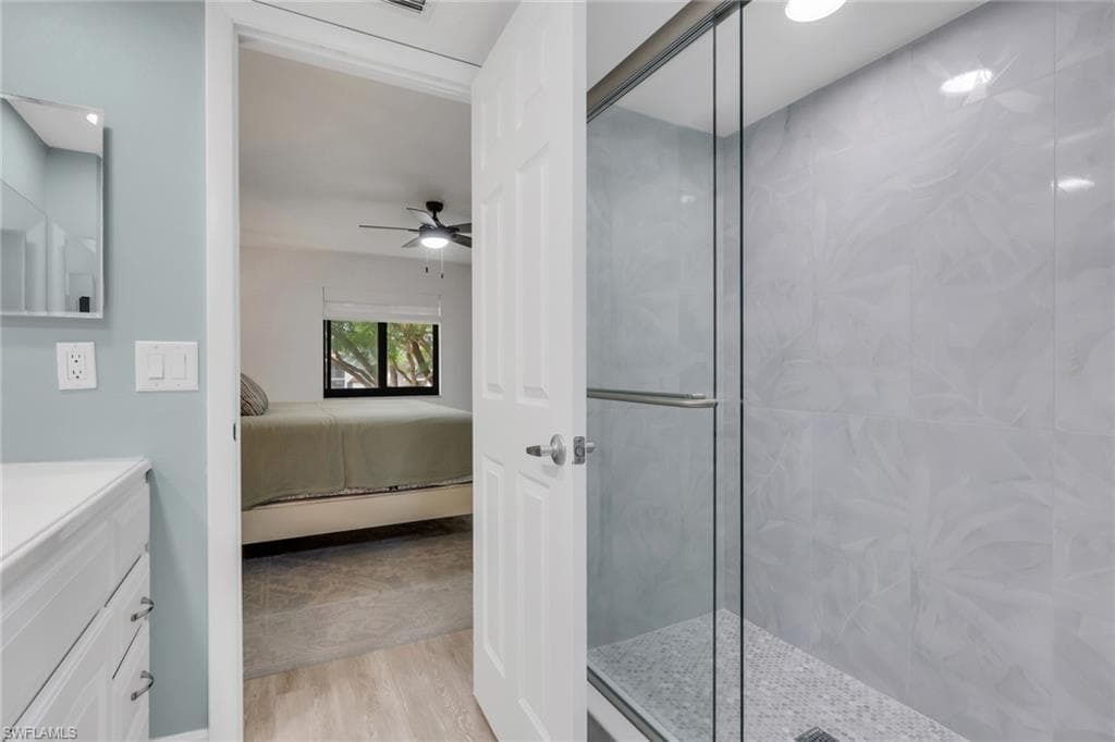 4955 Pepper Cir B208, Naples, FL 34113-15