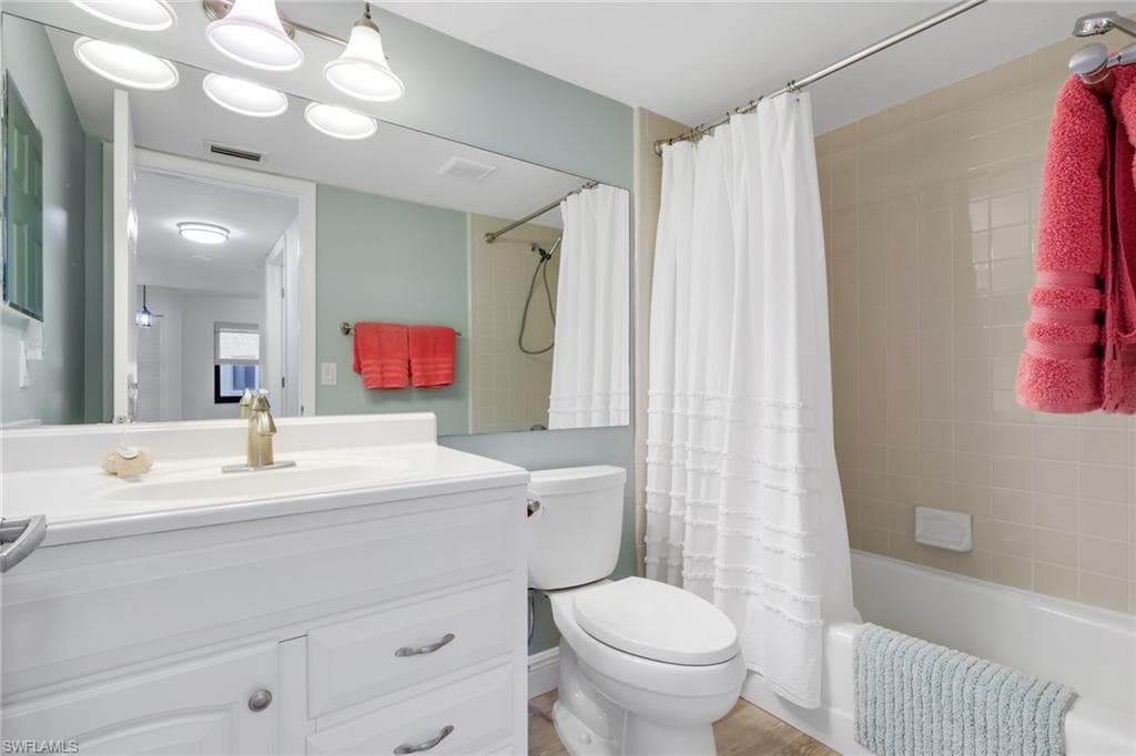 4955 Pepper Cir B208, Naples, FL 34113-18