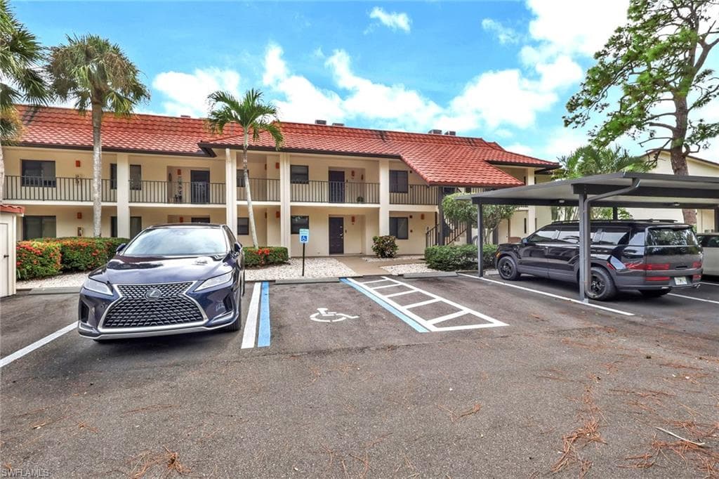 4955 Pepper Cir B208, Naples, FL 34113-25