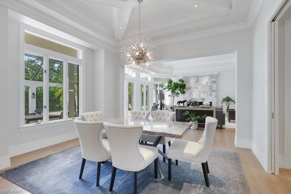 678 Katemore Ln, Naples, FL 34108-8