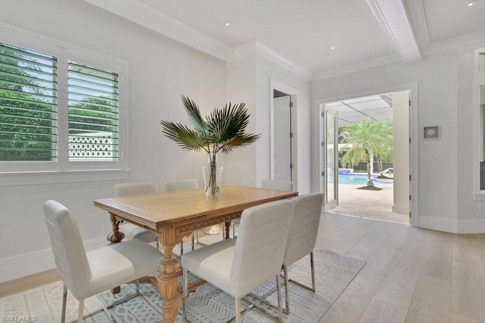 678 Katemore Ln, Naples, FL 34108-14