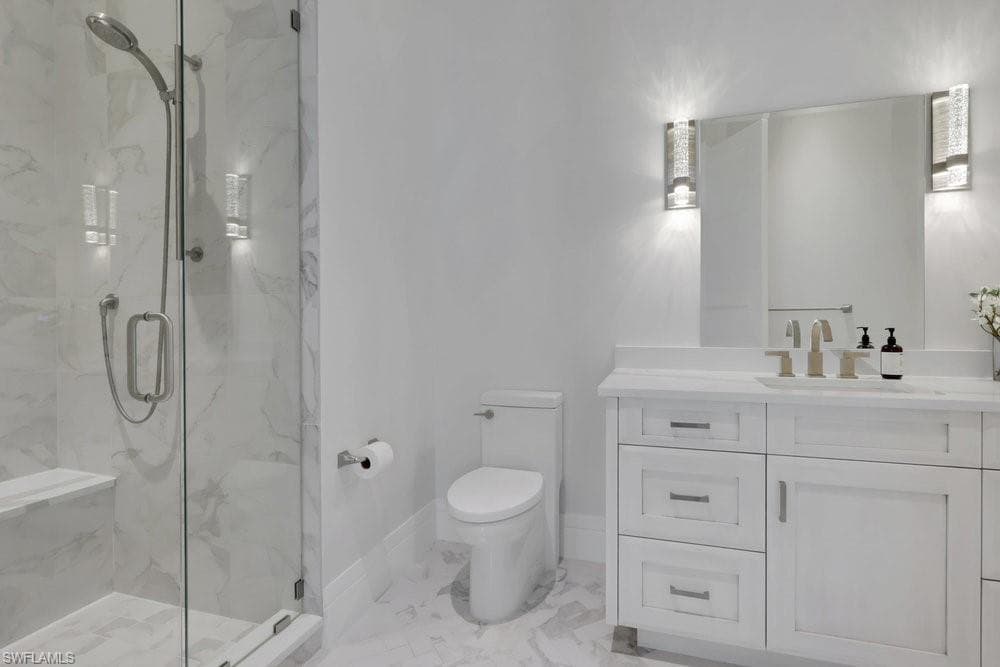 678 Katemore Ln, Naples, FL 34108-32