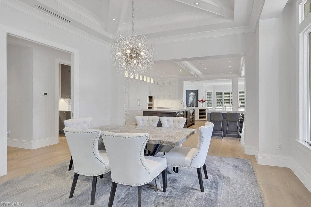 678 Katemore Ln, Naples, FL 34108-7