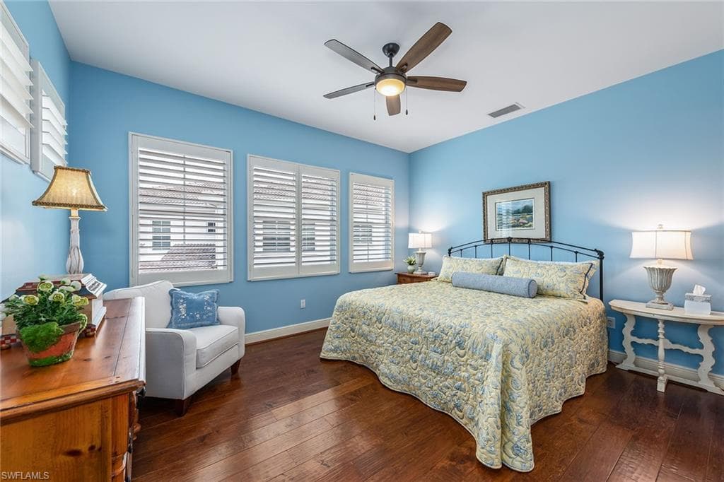 537 Avellino Isles Cir 201, Naples, FL 34119-20