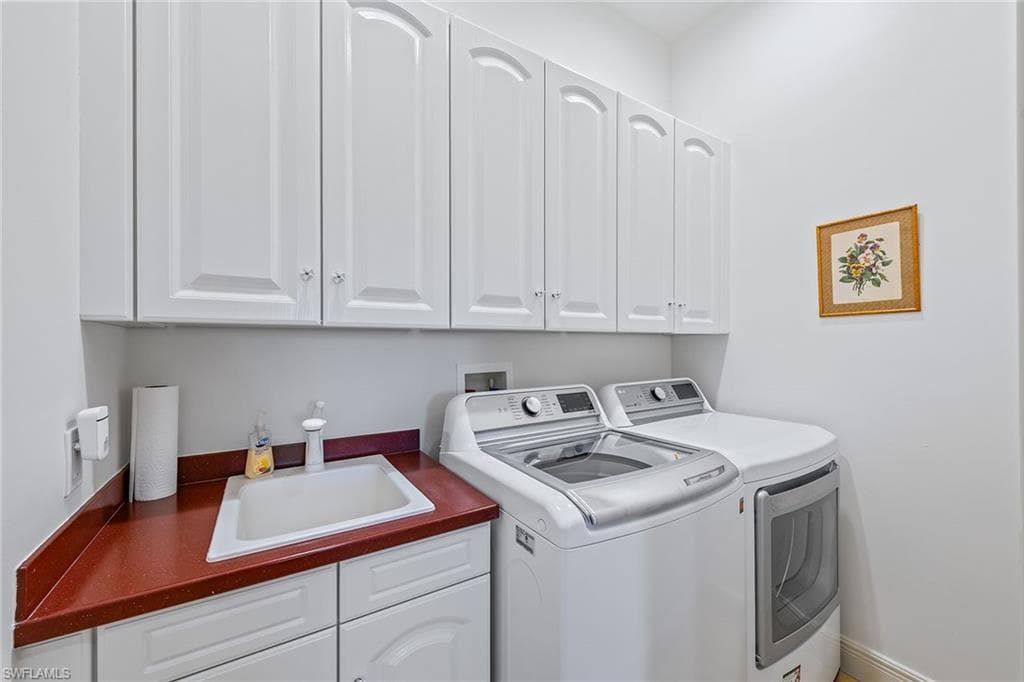 537 Avellino Isles Cir 201, Naples, FL 34119-25