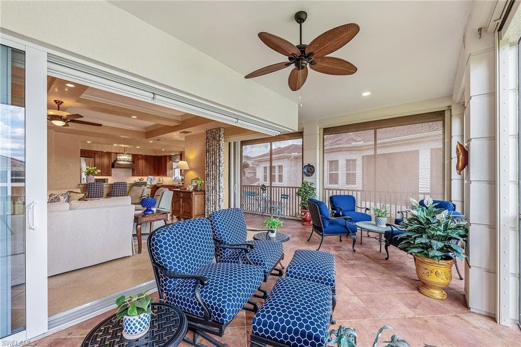 537 Avellino Isles Cir 201, Naples, FL 34119-28