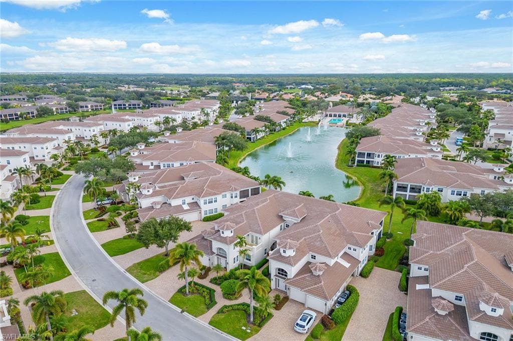 537 Avellino Isles Cir 201, Naples, FL 34119-31